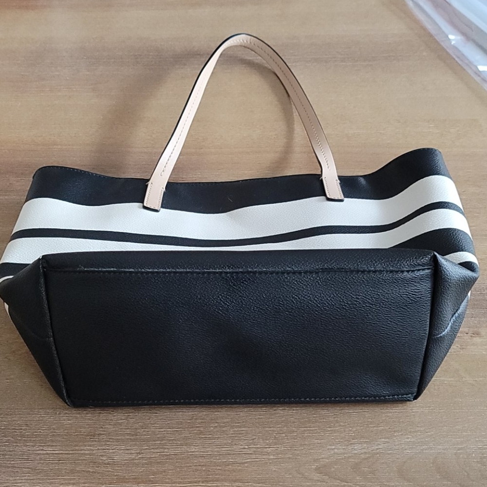 Kate Spade || Hawthorne Lane Small Ryan Tote - Picture 3 of 6